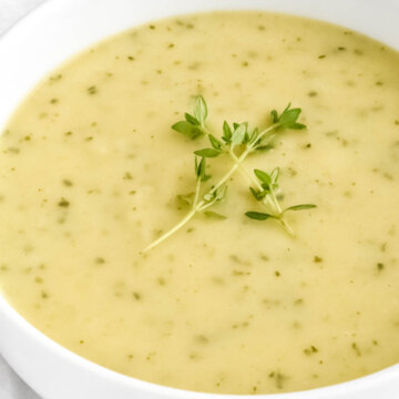 bowl of creamy zucchini soup