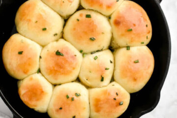 cropped-Easy-Dinner-Rolls-2.jpg